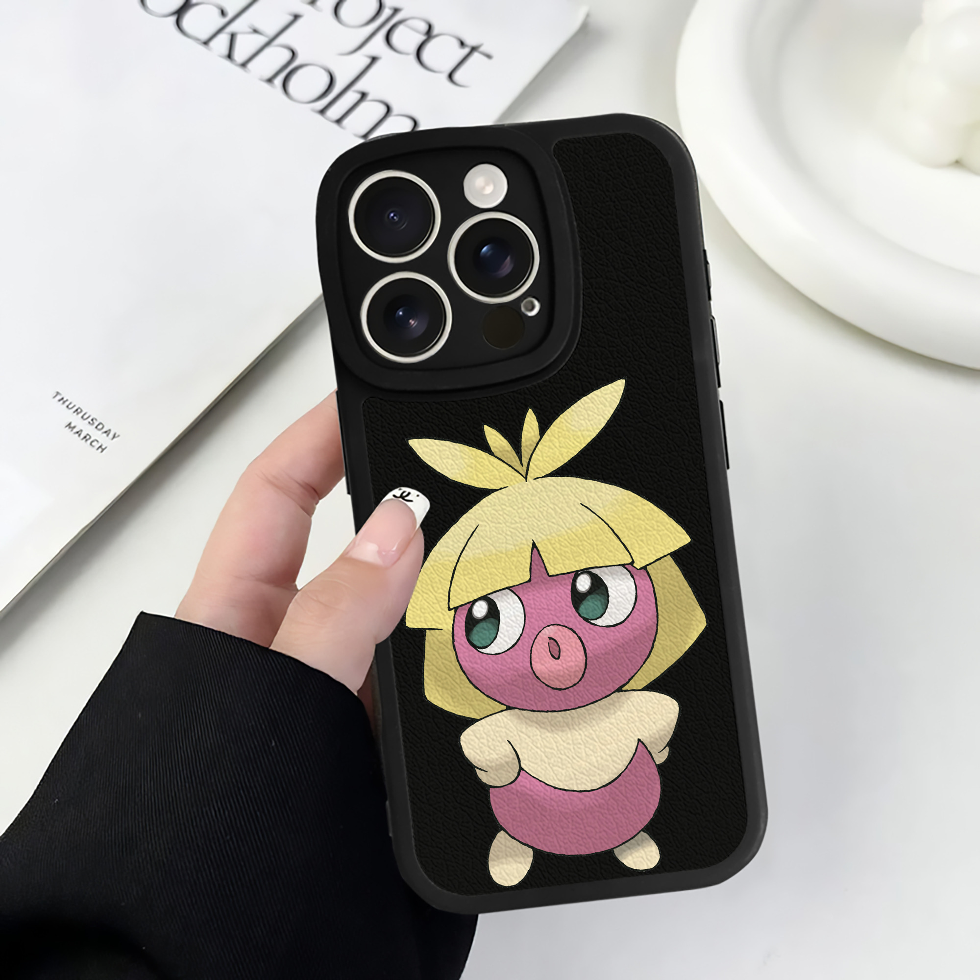 （画像用） ポケットモンスター Pokémon 【iPhone 16シリーズ対応】シリコンスマホケース（レザー調） 材質：シリコン